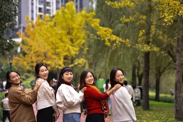 周末，和桐梓来场约会~