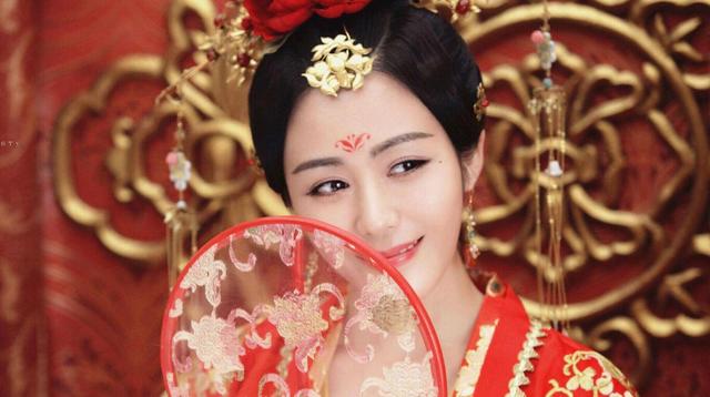 这才是清朝妃子被临幸的全过程，别再被电视剧骗了，真实是如何？