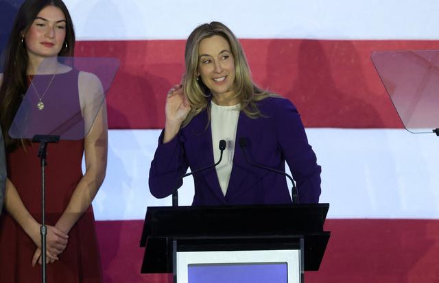 美国政府重启在即，经济民生压力提升，民主党如何挑战特朗普？