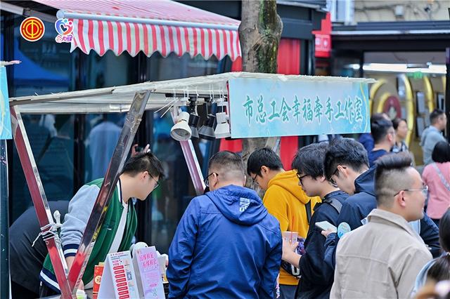 甜度爆表！才子佳人齐聚武林夜市古风寻缘