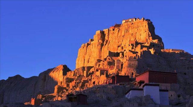 此生必驾新藏线：穿越无人区，邂逅神山圣湖