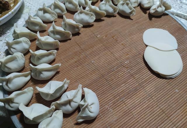 包白菜馅饺子，牢记“2放2不放”！放错了不香有怪味，别不当回事