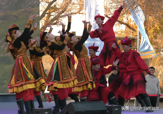 2025年罗布人村寨沙漠文化旅游节即将启幕