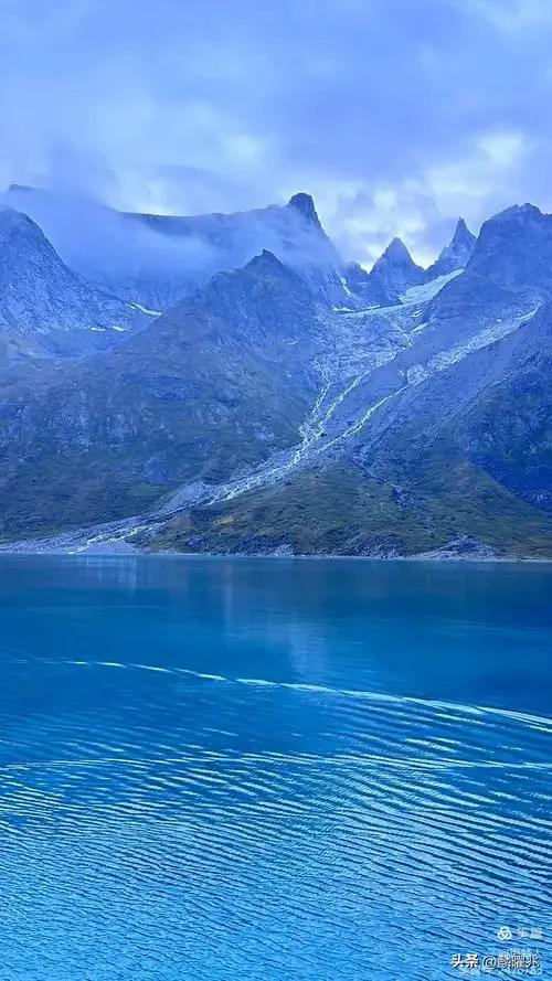 七律·世界第一大岛格陵兰岛