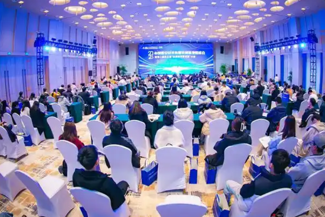20多国领导人将访华，没收到邀请的特朗普，转身敲定了出访行程