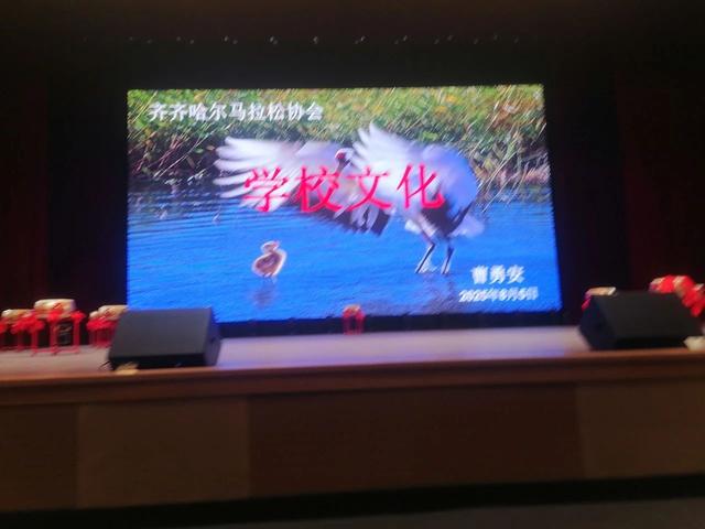 走进校园收获多·旅游文化展风采