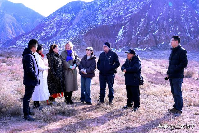 探秘隐藏在兰州红古大山深处凤凰大峡谷原生态丹霞秘境