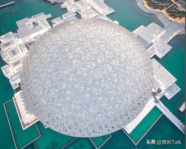 触摸砂纸质感鲸皮，见证恐龙生死搏斗，这座博物馆让孩子爱上自然