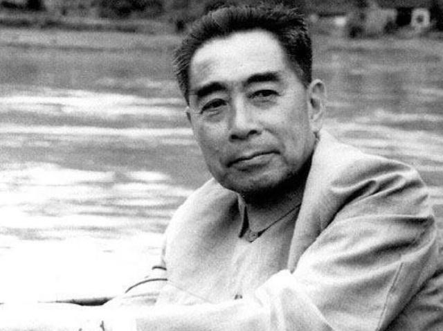 抗美援朝都知彭德怀，其实他背后还有一人，功劳不比彭老总小！