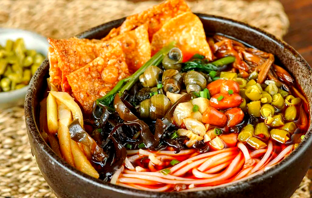 广西不按套路来！沿海省靠螺蛳粉出圈，南普魔性洗脑？