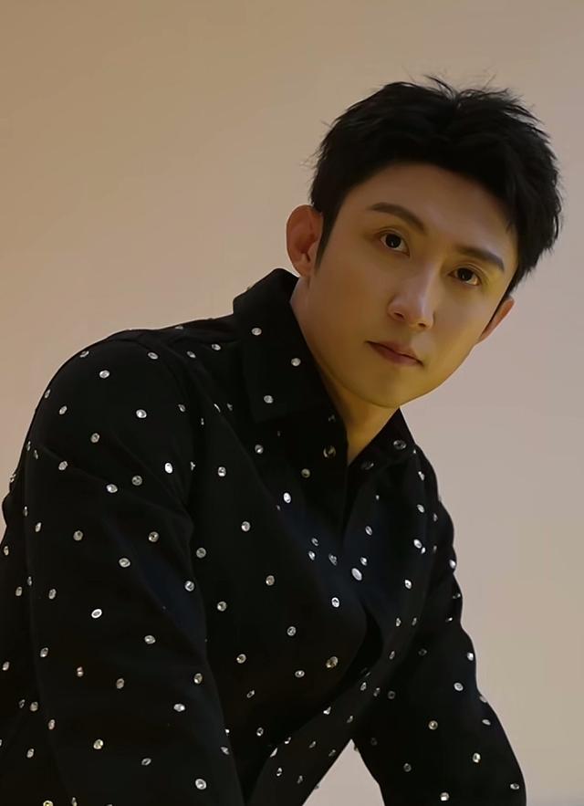 300万太空船票送黄景瑜上天，这12分钟行程太扎心