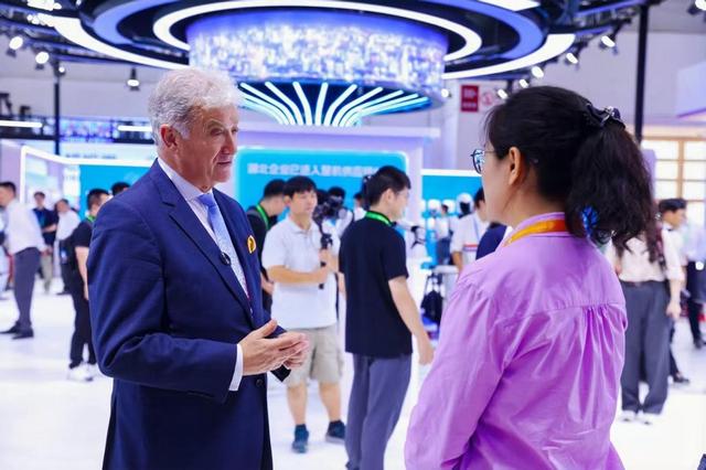 支点建设 智启新篇——2025湖北人形机器人产业链专题展在京刮起“荆楚风”