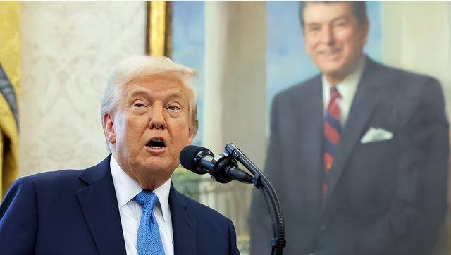 加拿大反水，狂抛567亿美债	，白宫梦碎，中国持仓一夜回到17年前