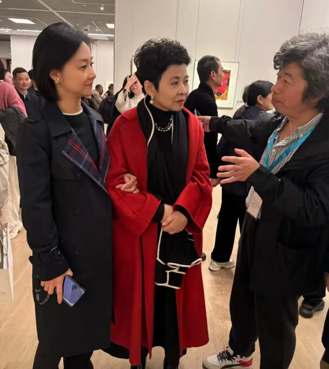 董文华不再沉默，揭露了曾经被“封杀”的原因，原来我们错怪了她