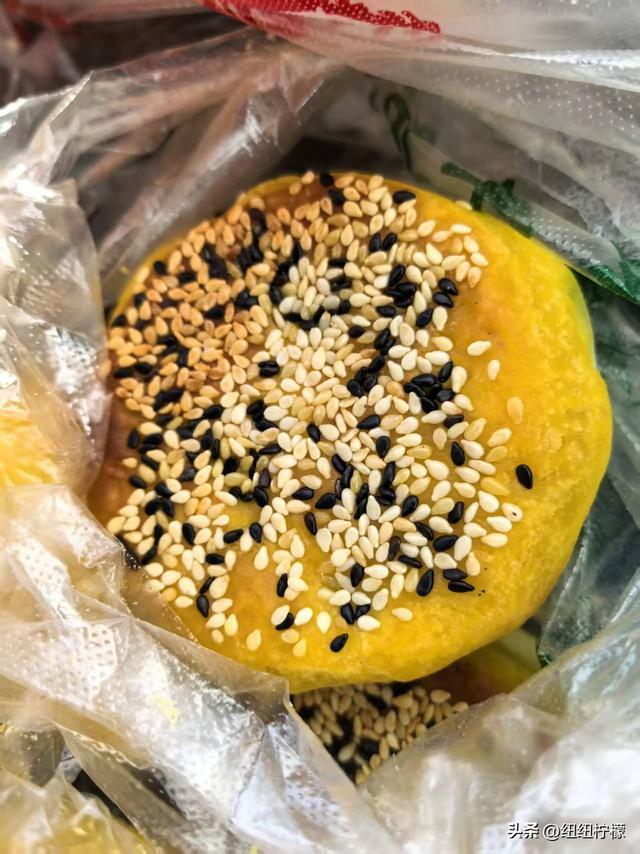 在甘肃省定西市临洮县吃了牛肉面，一碗面条多到足够两个人一起吃