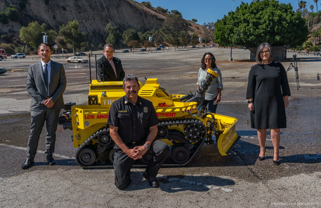 居民投票命名机器人！美国桑福德创新实践，科技融入民生