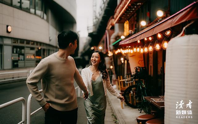 结婚10多年妻子意外发现：自己年入200万的丈夫，竟然是父母当年介绍，自己死活不要的相亲对象！