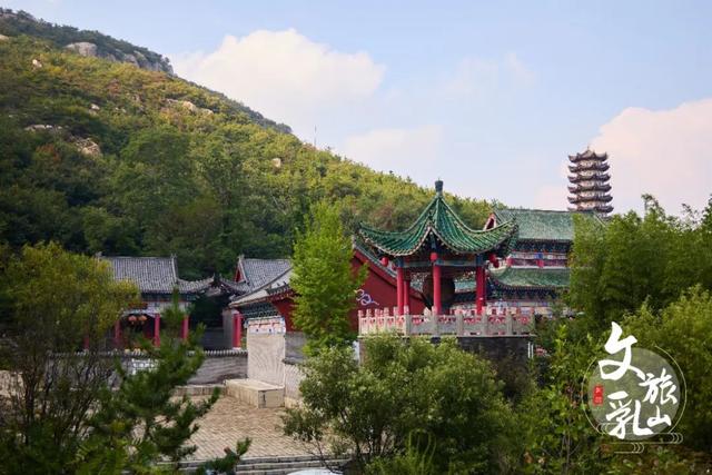 在圣水宫，遇见一场山水与时光的温柔对话