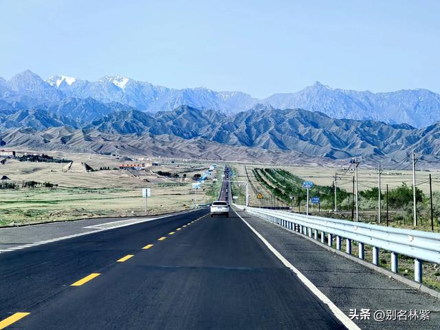自驾新疆,走大名鼎鼎的独库公路和百里画廊,霍城看薰衣草(4)
