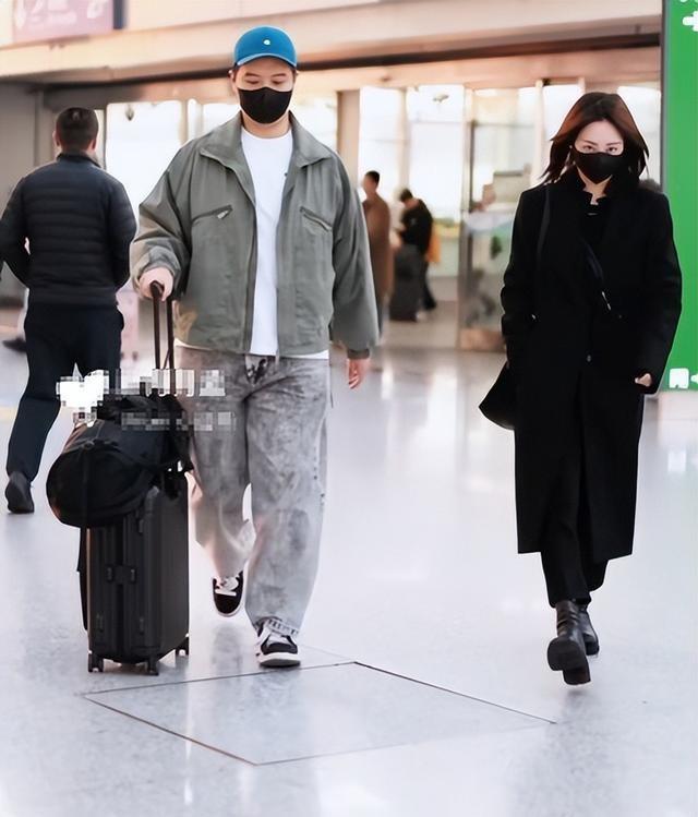 李纯婚后放纵开始还债了，健身累到大腿颤抖，带上北京爷们一起练