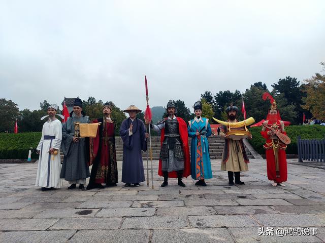 乾县：“庆‘双节’ 树新风 文明与山水同美”主题活动扮靓景区文明