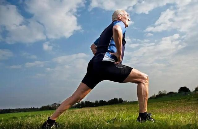 “经常运动	”被推翻？医生建议：过了60岁，最好保持4个锻炼习惯