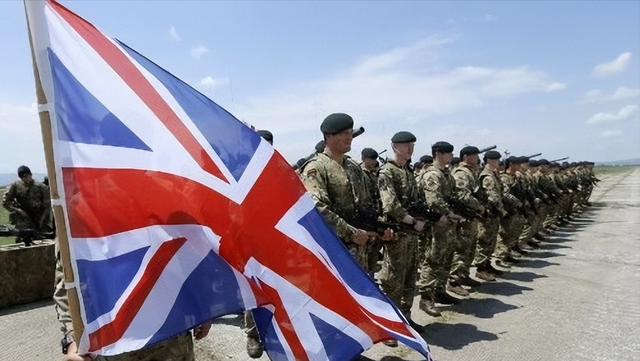 一百枚导弹从天而降，美军发起斩首行动，特朗普下令，英法表忠心