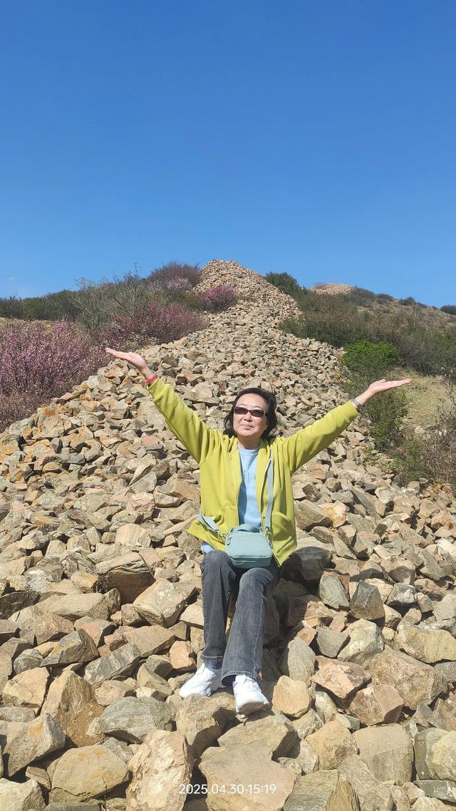宣化红一师战友军嫂青边口长城赏花照片集