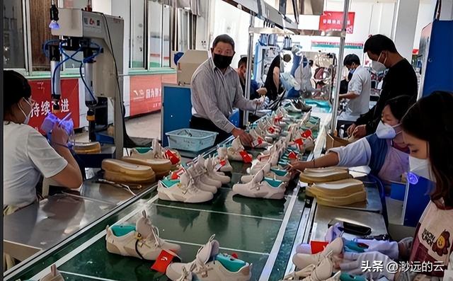 几乎全是假货！利润高达2400%，为何消费者还前赴后继争相购买？