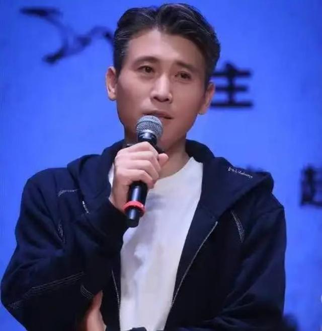 朱媛媛不会想到，自己去世3个月后，李乃文走上了一条“上坡路”
