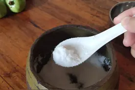 养生篇之空腹喝淡盐水对身体的影响图片