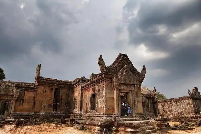 泰国柬埔寨打起来了，世界遗产沦为炮灰，生命值大幅减少