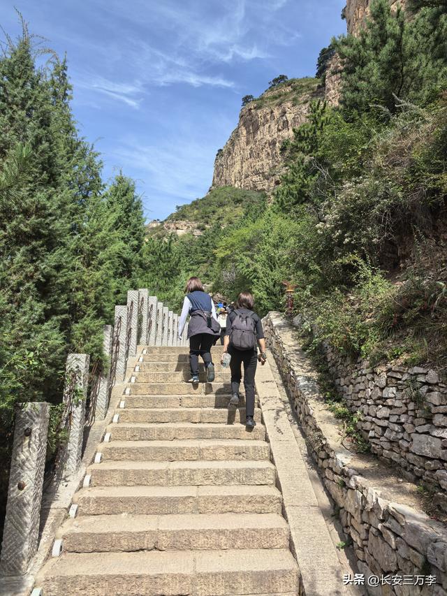 北上大草原第12站：登恒山易，探悬空寺难