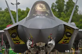 美军五代机抱团，迫近中国，美空军部长：美国面临前所未有的挑战图片