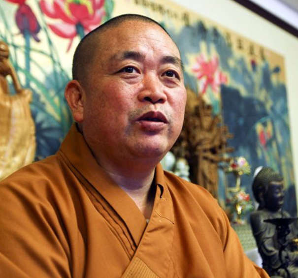 一天仨瓜！释永信被批捕、王大陆认罪、贾乃亮被控卖假货，太意外