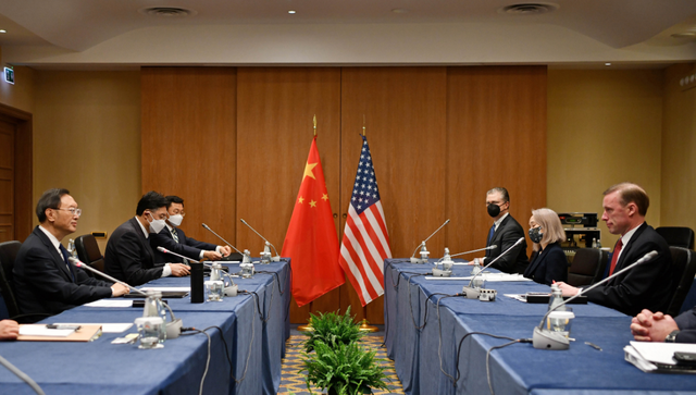 一觉醒来	，特朗普说法变了：没有取消中美会晤，将对中国加税100%