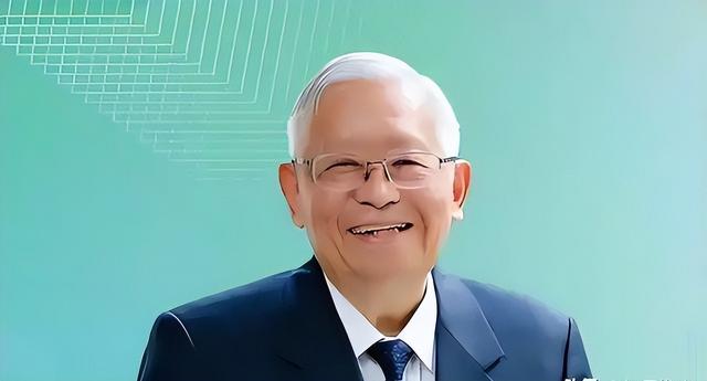 75岁芯片大佬潜逃美国！带核心技术机密	，中国半导体经济警报拉响