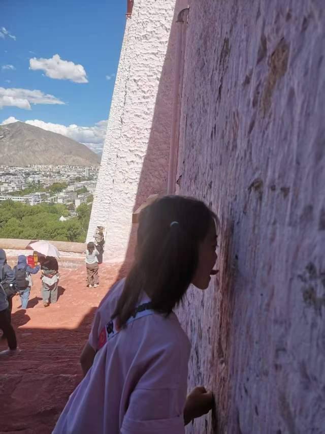 太暖心啦！鄂州教师暑假带女儿摩旅青藏高原，体验别样亲子时光