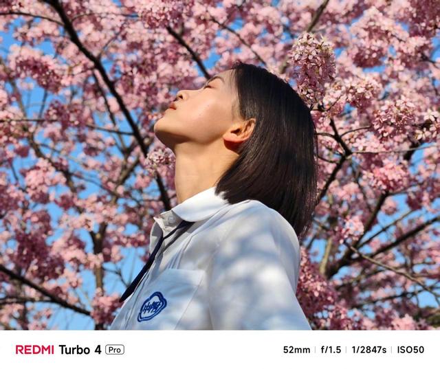 红米爆款中端机降至1400！四代骁龙8s配7550电池，有20万用户评价