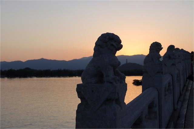 “青山依旧在，几度夕阳红”的北京香山
