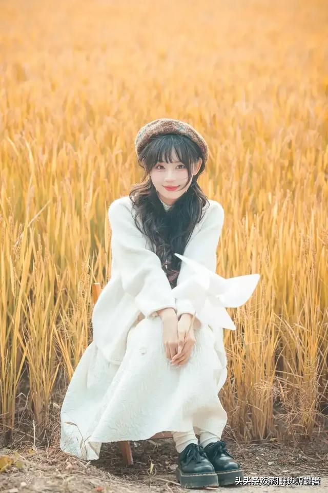 浙江金华一校花太漂亮了，五官精致， 鞋码36.1	，美得让人移不开眼