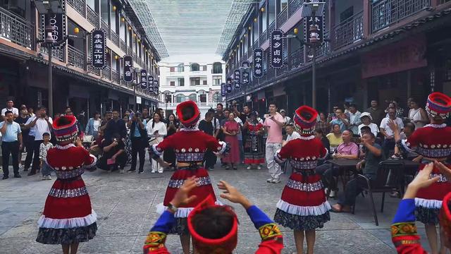 国庆打卡必选！湖北通城古瑶村沉浸式演绎引爆文旅热潮