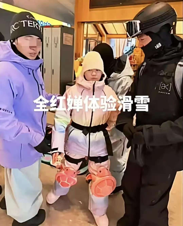 豪宅风波后	，全红婵带伤新疆滑雪，令人担心的事发生 樊振东说对了