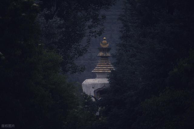 退休后才懂！旅游不累又省钱的7个秘诀，养老金少也能玩转全国