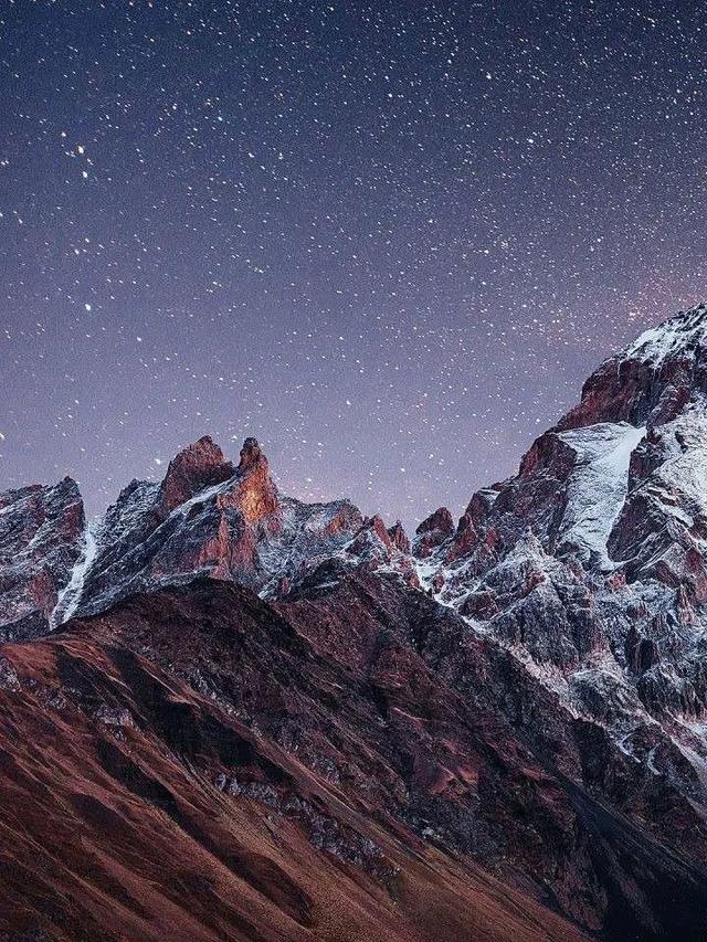 你当像鸟，飞往你的山⛰️美图壁纸