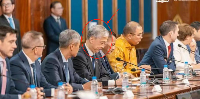 在确认中国不会出兵后，特朗普强势介入泰柬冲突，一场豪赌开始了
