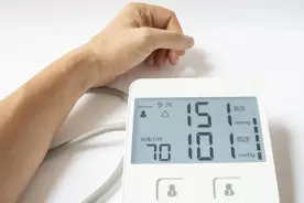 比糖和盐更“危险”的是它，好多人每天都在吃，难怪三高找上门图片