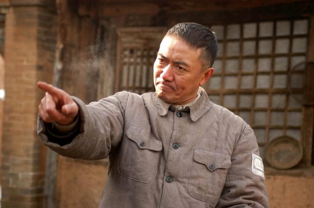 后悔也晚了，这次，“抛妻弃子	”的恶果	，在67岁李幼斌身上应验了