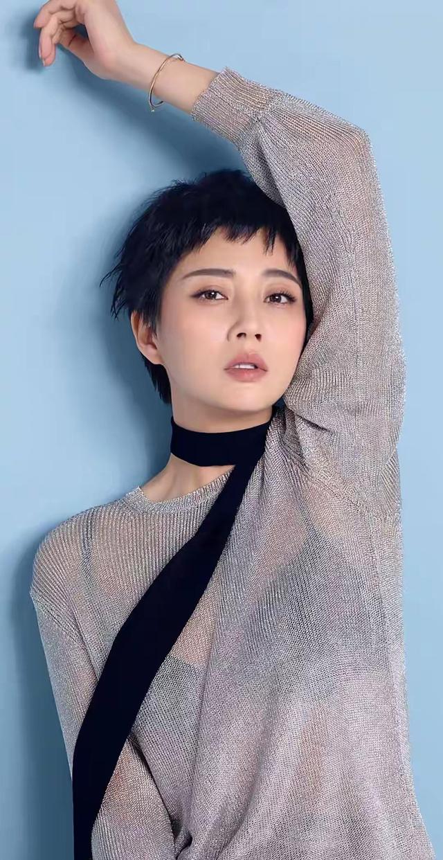 殷桃演技让人眼前一亮，每个角色都活生生，观众：太有感染力了