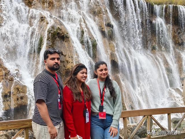 700万人次的奔赴，九寨沟以生态笔墨绘就最美山水答卷